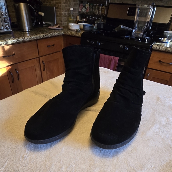Munro Scout Black Suede Leather Comfort Ankle Boots Women's Size 9.5M - Picture 8 of 8